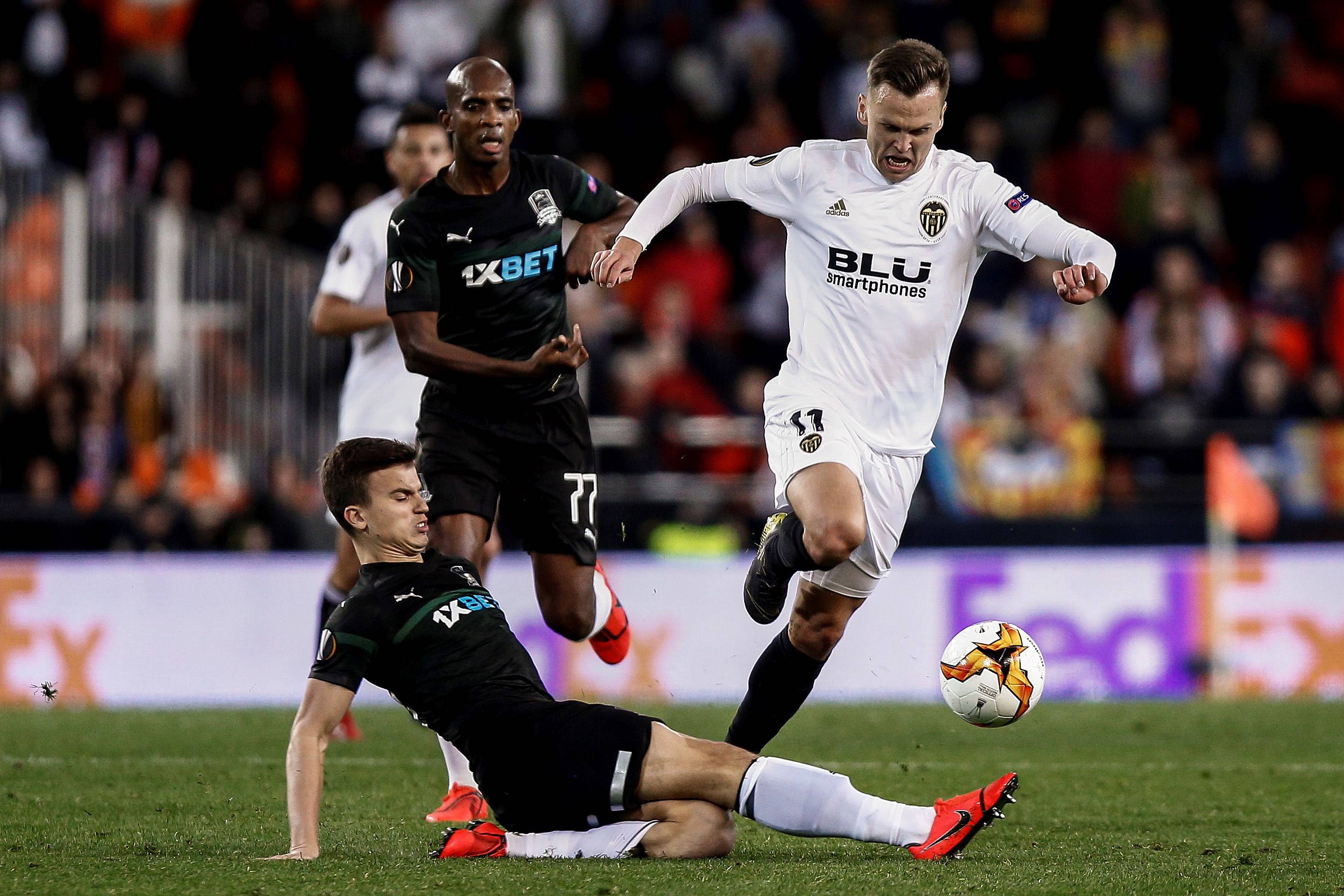 yy易游体育平台-巴萨逆转瓦伦西亚