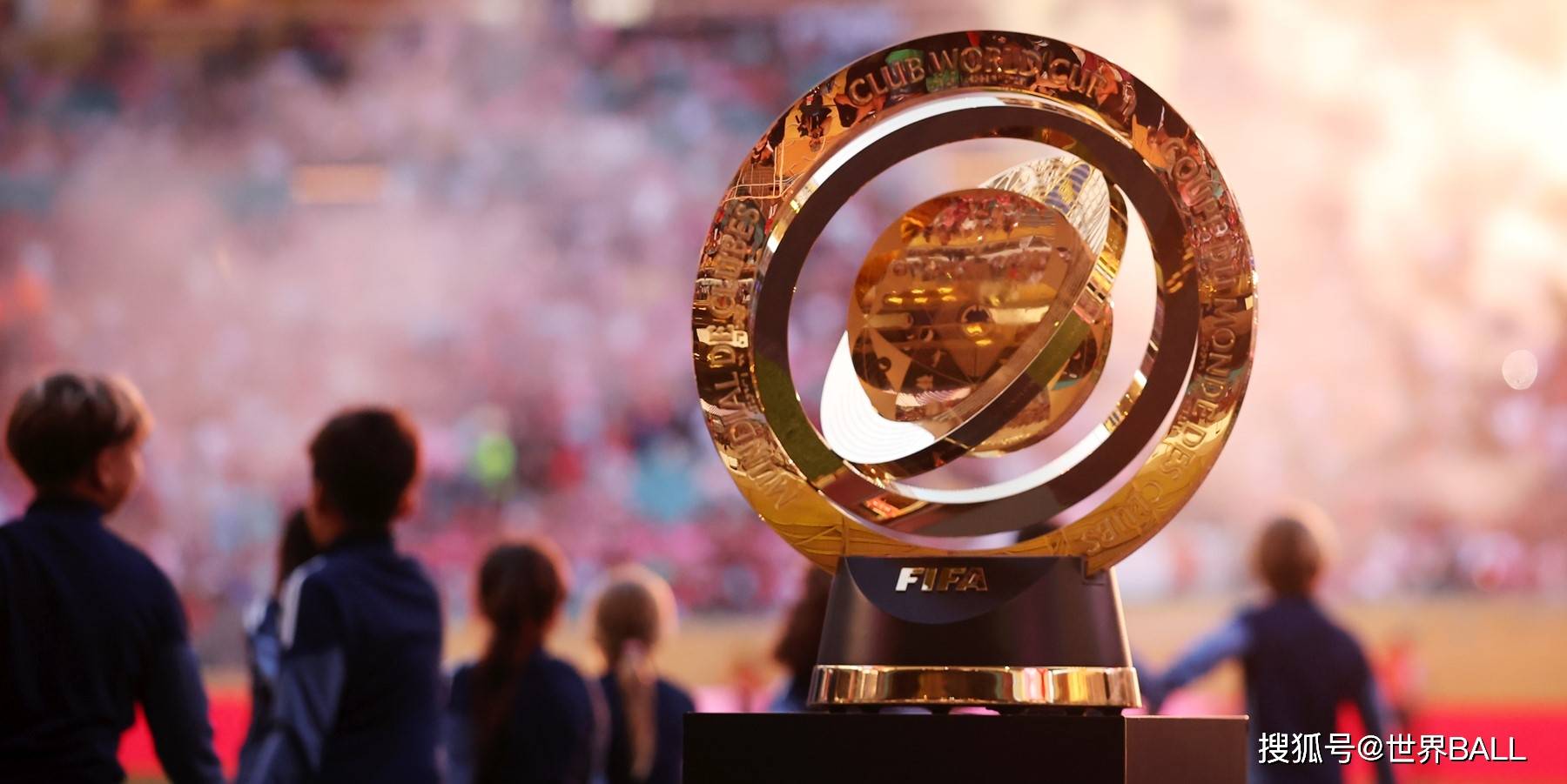 易游yy官网-转折点！巴黎圣日耳曼远射贴柱，CBA常规赛赛后攻防权衡，球迷炸锅，身体对抗强度拉满