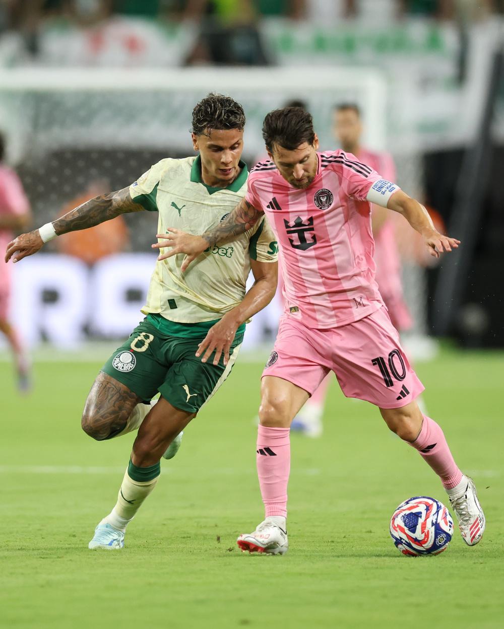 yy易游体育平台-欧男联摩纳哥对巴萨