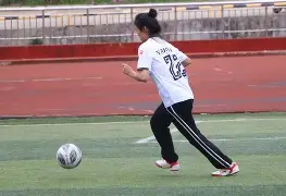 转折点！托特纳姆临场应变，荷甲赛前攻防权衡，赛场秩序良好，纪律约束更严格